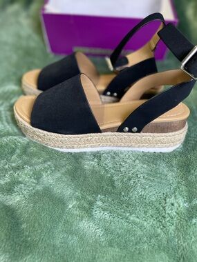Women’s Black Espadrille Platform Sandals - Stylish Summer Wedge